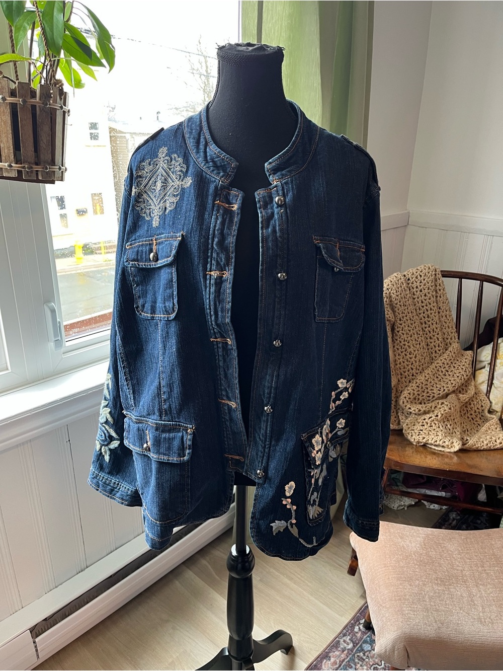 Women’s Y2K floral Embroidered Dark Blue Denim Jacket 2x